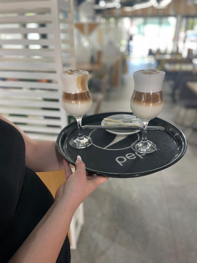 Panna Gusto 호텔 Cîmpeni 외부 사진